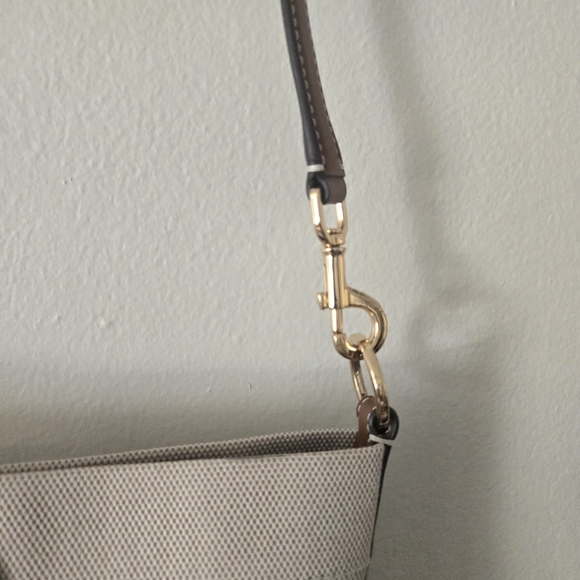 Tory Burch Cream and Tan Shoulder Bag - Picture 10 of 12